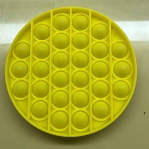 yellow circle pop it